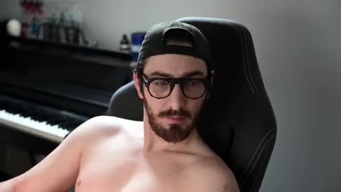 frenchy boy online show from 02/08/26, 08:18