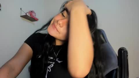 Sara online show from 11/02/25, 04:37