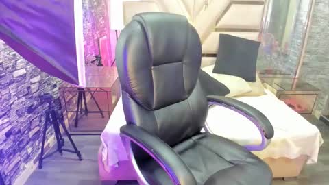 Shara Oz online show from 03/17/26, 03:22