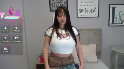 shara_rios online show from 10/28/25, 01:14