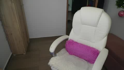 Lau online show from 04/01/26, 06:16