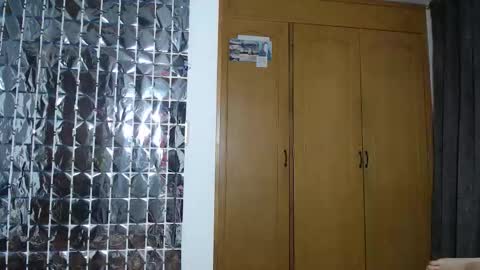 sharickleon11 online show from 09/25/25, 02:48