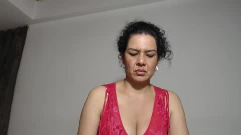 sharickleon11 online show from 10/21/25, 12:44