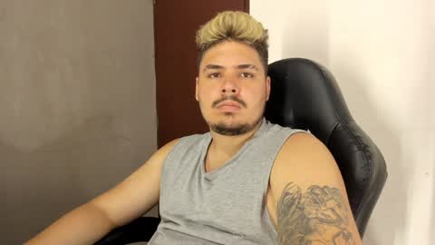 jhon deibyd online show from 12/16/24, 08:41