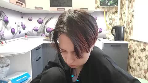 Sara online show from 06/10/26, 05:12