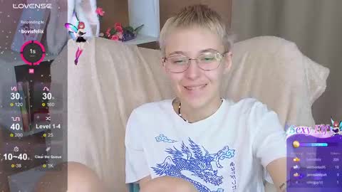 Snapshot of sharli_rose chatting on 02/24/25, 04:04 Sharli online show from 02/24/25, 04:04