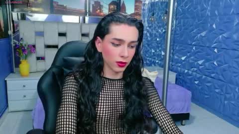 Snapshot of sharlon_ chatting on 04/24/26, 02:30 Sharlond online show from 04/24/26, 02:30