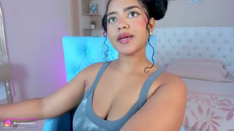 Snapshot of sharlot_evans_ chatting on 07/10/26, 01:25 Sharlot online show from 07/10/26, 01:25