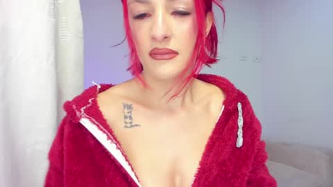 Hi fiends ---- I usually start online from Monday to Friday from 1000 am Saturdays and Sundays at 600 am Colombia time online show from 01/19/25, 12:06