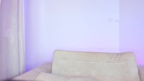 Hi fiends ---- I usually start online from Monday to Friday from 1000 am Saturdays and Sundays at 600 am Colombia time online show from 02/16/26, 03:52