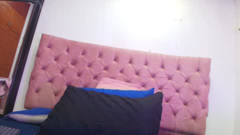 Sharlott online show from 01/15/25, 11:53