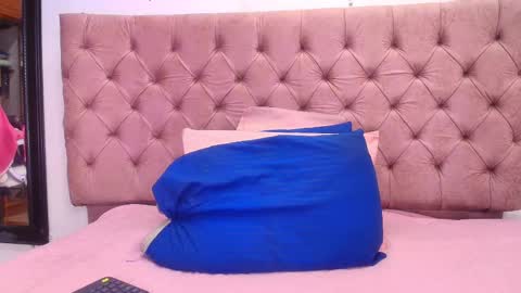 Sharlott online show from 02/24/25, 12:05