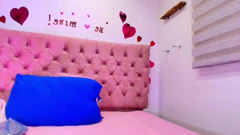 Sharlott online show from 02/26/25, 11:52