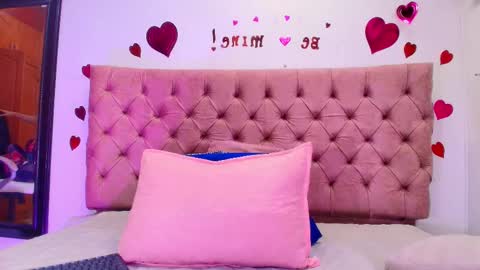 Sharlott online show from 02/27/25, 11:52