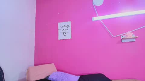 Sharlott online show from 10/08/25, 03:04