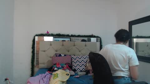 Sara online show from 12/09/24, 03:11