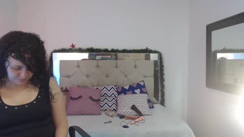 Sara online show from 12/16/24, 03:43