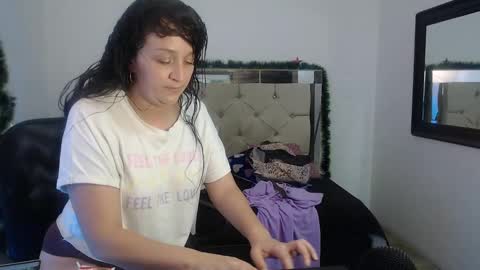 Sara online show from 12/21/24, 10:51