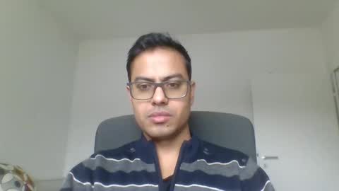 Snapshot of sharmamanxyz chatting on 02/04/25, 10:32 sharmamanxyz online show from 02/04/25, 10:32