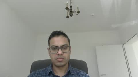 Snapshot of sharmamanxyz chatting on 03/11/25, 09:45 sharmamanxyz online show from 03/11/25, 09:45