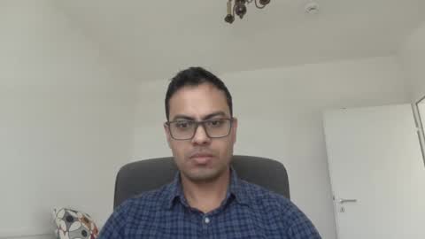 Snapshot of sharmamanxyz chatting on 03/11/25, 12:50 sharmamanxyz online show from 03/11/25, 12:50