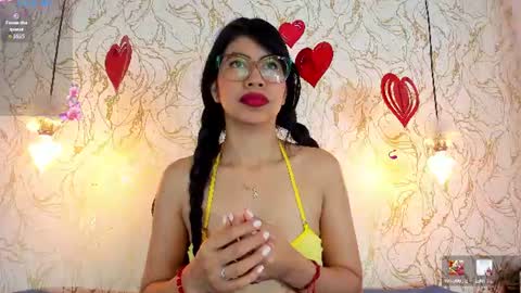 Snapshot of sharon_leather chatting on 06/24/26, 12:15 sharon_leather online show from 06/24/26, 12:15