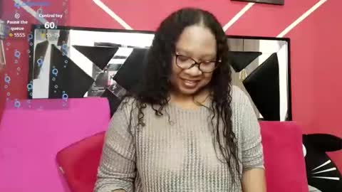 Snapshot of sharon_noa chatting on 02/25/26, 12:20 Sharon Noa online show from 02/25/26, 12:20