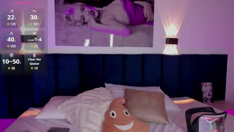 SharonLovee  online show from 04/09/26, 10:15