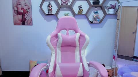 Sharon online show from 02/08/25, 01:11