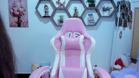 Sharon online show from 03/04/25, 02:06