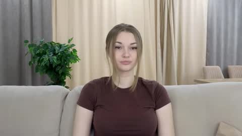 Miroslava online show from 09/09/25, 04:34