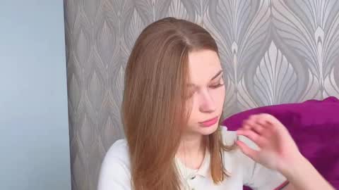 Miroslava online show from 10/02/25, 04:30