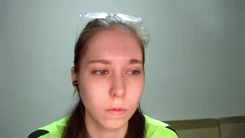 Annette online show from 12/16/25, 05:23