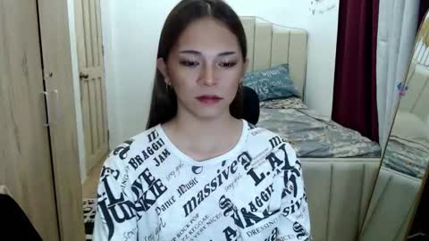 shawniee 3 online show from 10/22/25, 02:23
