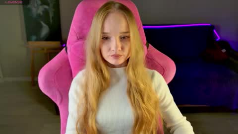 Shawty Mia online show from 11/18/25, 02:10