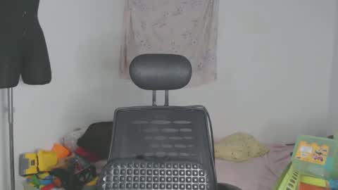 Shayna online show from 11/16/25, 01:44