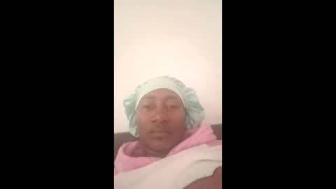 Snapshot of shayra70 chatting on 06/08/26, 04:51 Shayra online show from 06/08/26, 04:51