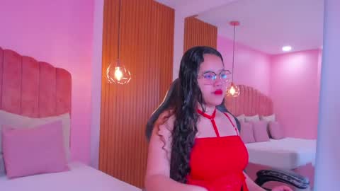 Snapshot of shayra_alina chatting on 07/04/26, 12:44 shayra_alina online show from 07/04/26, 12:44