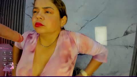 shayra_boobs2 online show from 07/02/26, 10:32