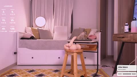 Laura c online show from 01/12/25, 06:49