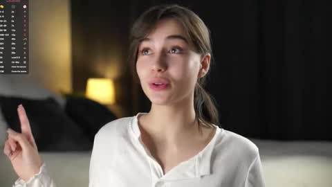 Tessa online show from 11/11/25, 02:22