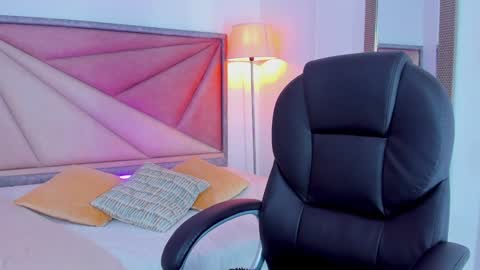 Snapshot of shegoblake chatting on 02/02/25, 12:19 Shego online show from 02/02/25, 12:19