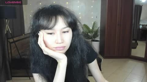 Sheila online show from 04/27/26, 04:21