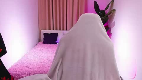 Sheila GMT 2 Tuesday Wednesday Friday Saturday Sunday- 8  5  online show from 02/15/25, 04:47