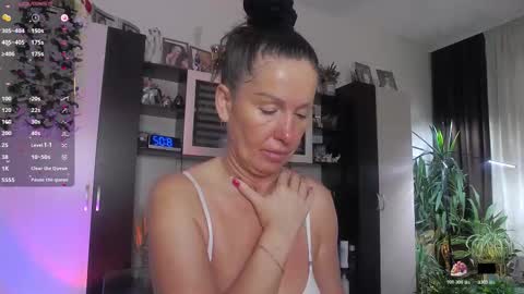 Sheila GMT 2 Tuesday Wednesday Friday Saturday Sunday- 8  5  online show from 03/03/26, 05:02