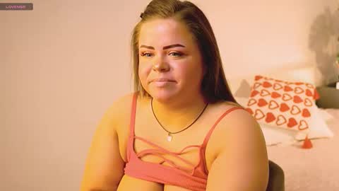 Snapshot of sheilla_queen chatting on 02/25/26, 01:43 sheilla_queen online show from 02/25/26, 01:43