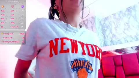 Snapshot of sheilly_brown chatting on 01/15/26, 03:38 sheilly_brown online show from 01/15/26, 03:38