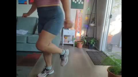 Snapshot of sheilyn_smith chatting on 05/21/26, 01:34 sheilyn_smith online show from 05/21/26, 01:34