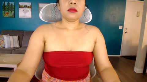 Snapshot of sheilyn_smith chatting on 06/13/26, 04:32 sheilyn_smith online show from 06/13/26, 04:32
