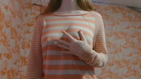 Erika online show from 10/26/25, 06:58